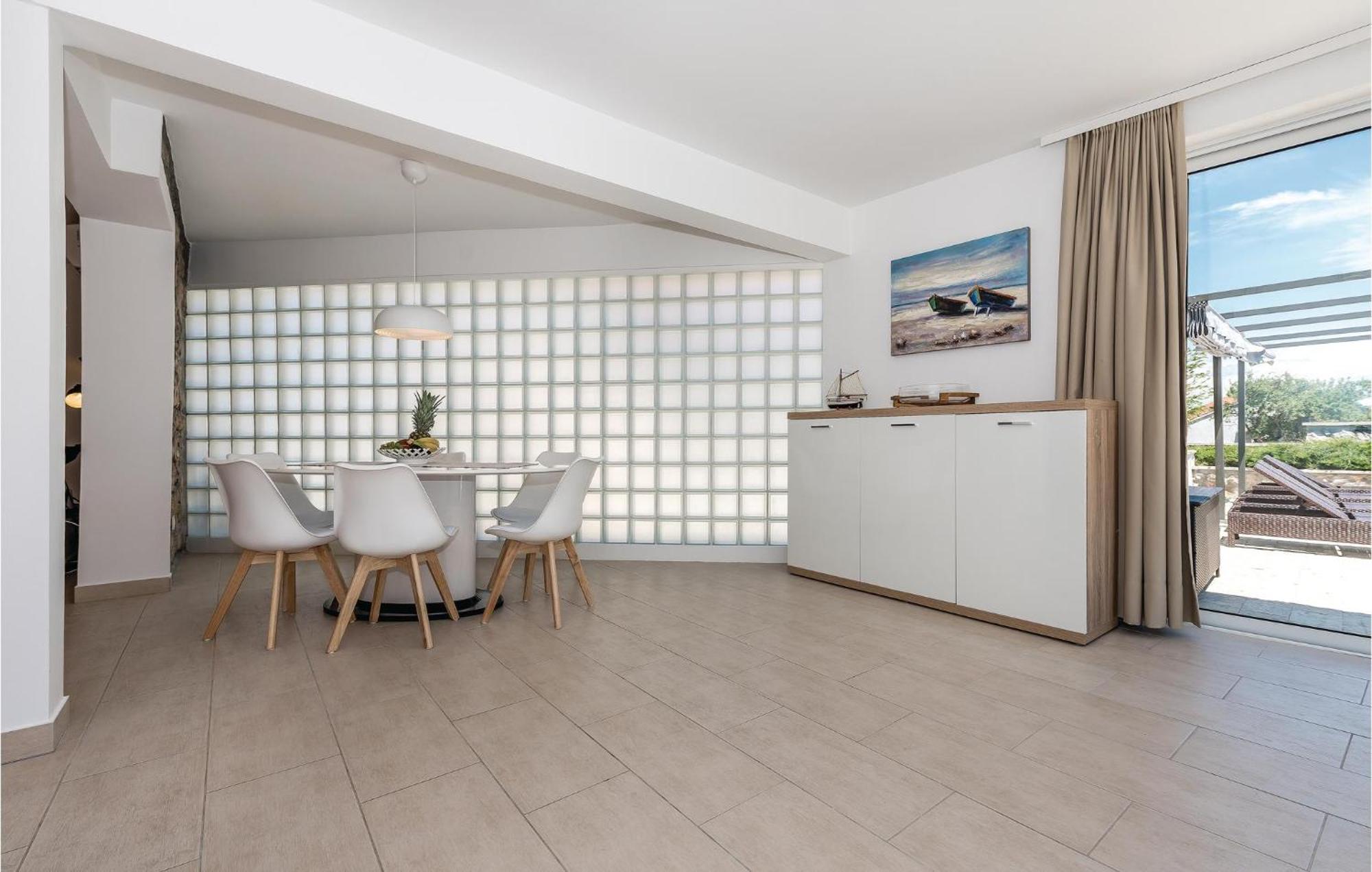 Stunning Home In Betina With Kitchen Екстер'єр фото