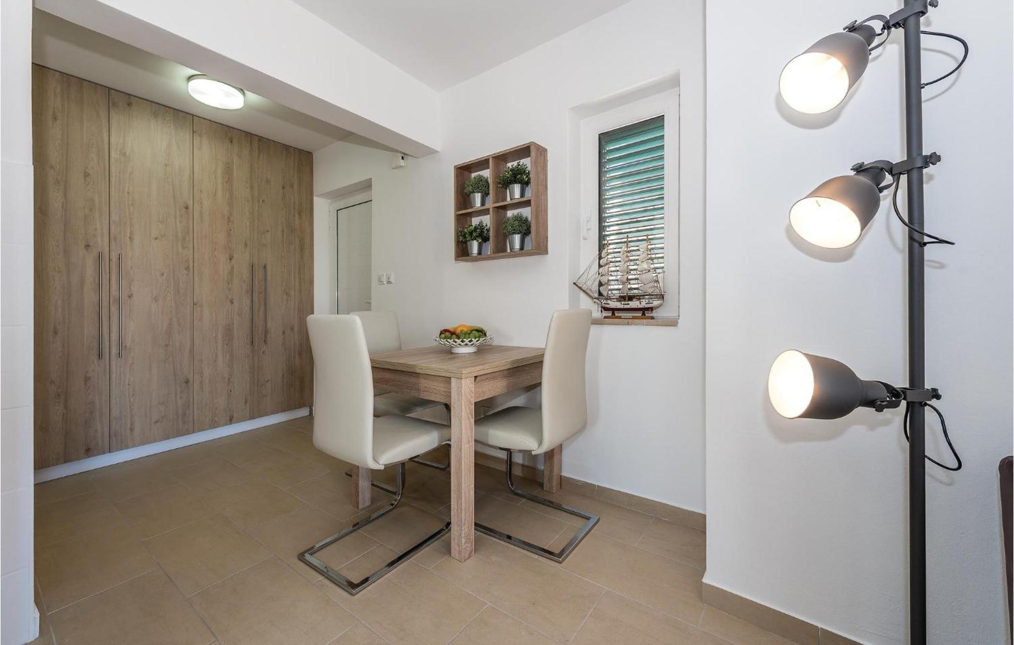 Stunning Home In Betina With Kitchen Екстер'єр фото